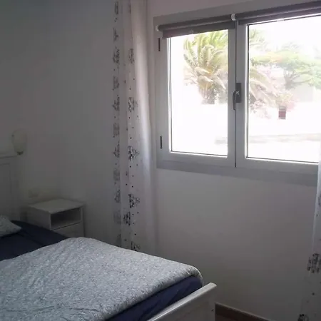 דירה Sleeps 6 Pool Wifi