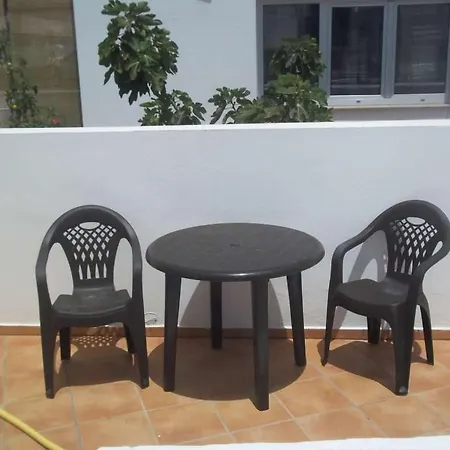 Sleeps 6 Pool Wifi דירה